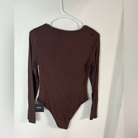 SHEIN BASICS Form Fitted Solid Bodysuit NWT, Size L - Picture 4 of 5